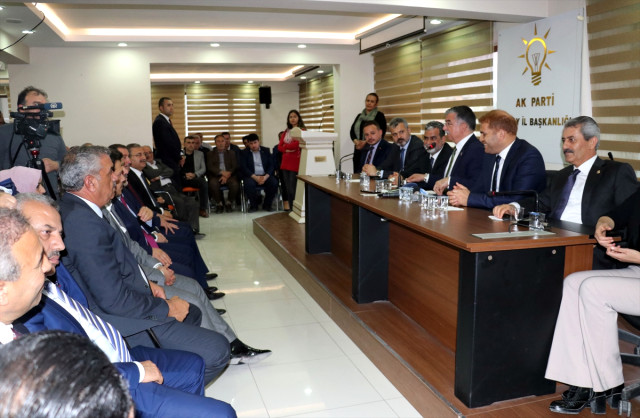 Bakan Yılmaz Hatay’da Partililere Seslendi