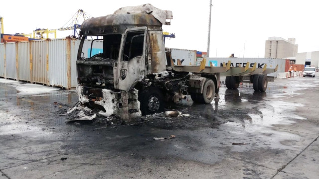 İskenderun Limanı’nda Tır Yandı
