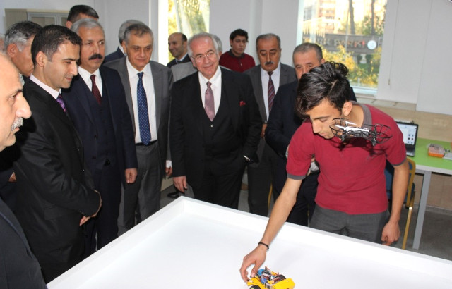 Tüsiad Başkanı Bilecik Hatay’da Öğretmenlerle Buluştu