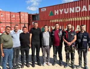 Maden personelleriyle bayramlaştı