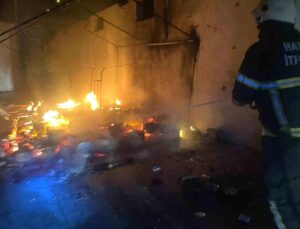 Antakya’da çadır yangını