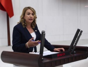 Hatay’da çiftçiler ekonomik zahmetlerle uğraş ediyor