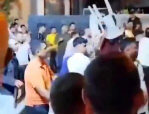 Hatay’da düğünde çıkan arbedede sandalyeler havada uçuştu