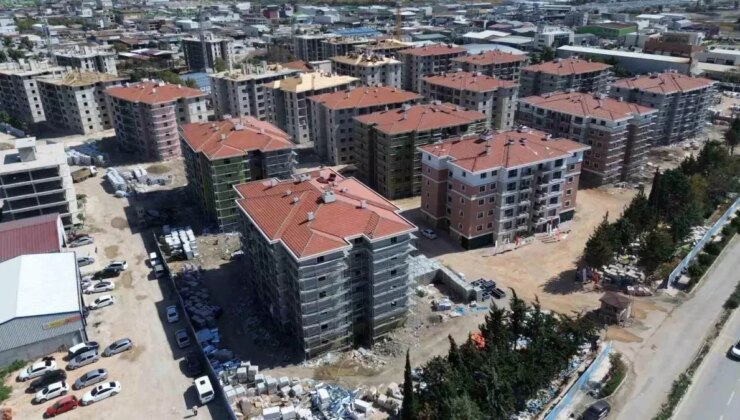 Hatay’da zelzelede yıkılan 600 konut yine inşa edildi