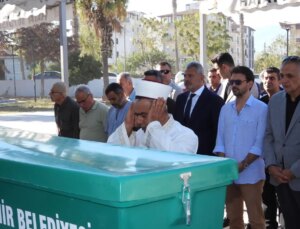 Tomris Giritlioğlu son seyahatine uğurlandı