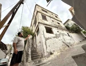 Hatay’da Metruk Bina İçin Yıkım Talebi