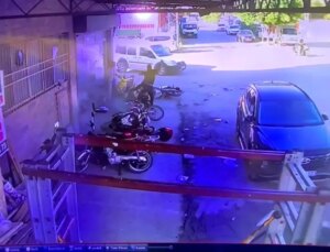 Hatay’daki Kaza Anında Değişik Olay: Yaralıya Yardım Yerine Motosiklete Koştu