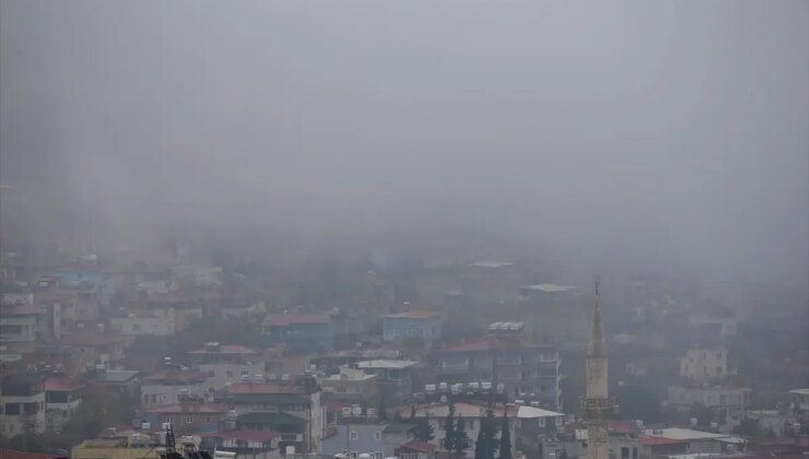 Hatay’ın Belen İlçesinde Sis Tesirli Oldu