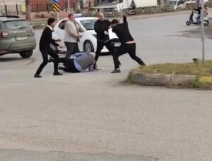 Trafikte Tartışma Süpürgeyle Bitti