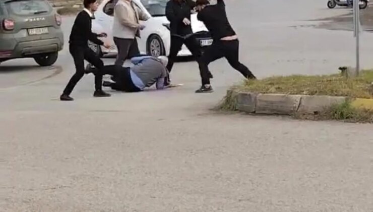 Trafikte Tartışma Süpürgeyle Bitti