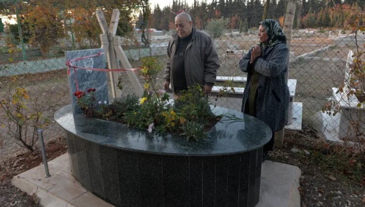 Reyhanlı’daki bombalı akında oğlu ölen baba: Oğulcan’ı kaybettim lakin Esad da vatansız kaldı