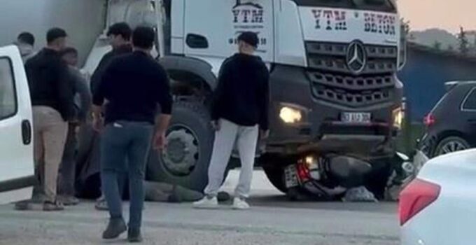 Beton mikseriyle çarpışan motosikletin şoförü yaralandı