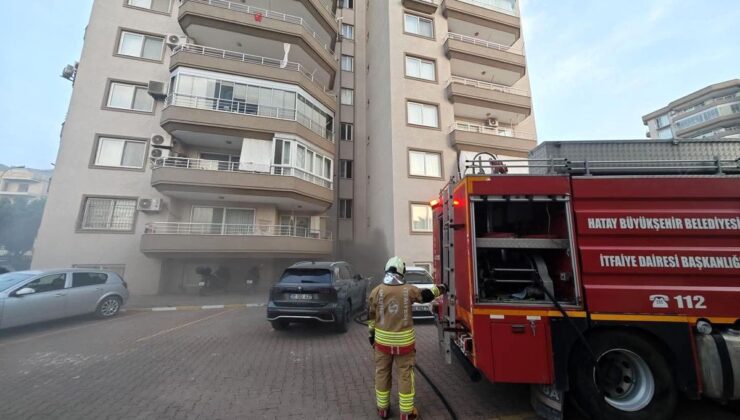 İskenderun’da binanın bodrum katında yangın çıktı