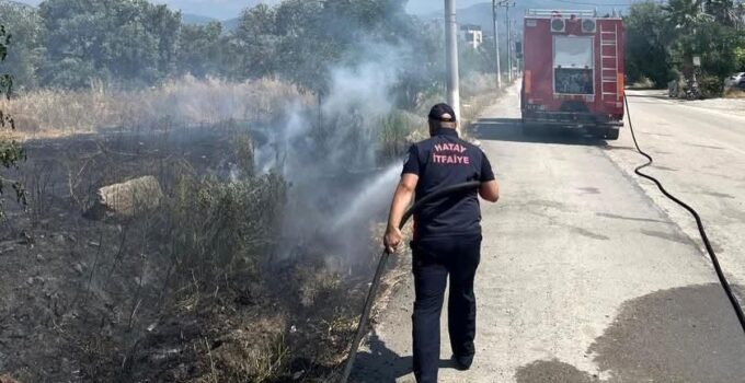 Arsuz’da bahçe yangını