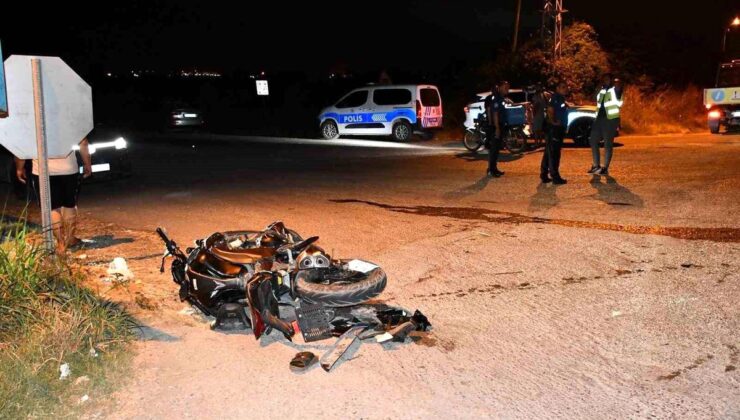 Hatay’da arabayla motosiklet çarpıştı: 4 yaralı