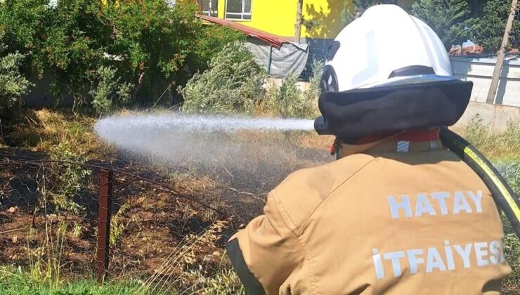 Hatay’da bahçe yangını itfaiye takımları tarafından söndürüldü