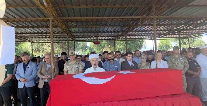 Kalp krizi geçirerek vefat eden uzman çavuş son seyahatine uğurlandı