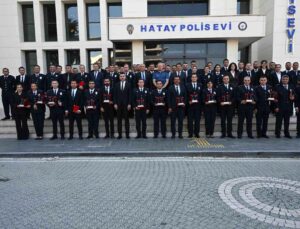 Hatay’da emniyet personeline rütbe takdim töreni düzenlendi