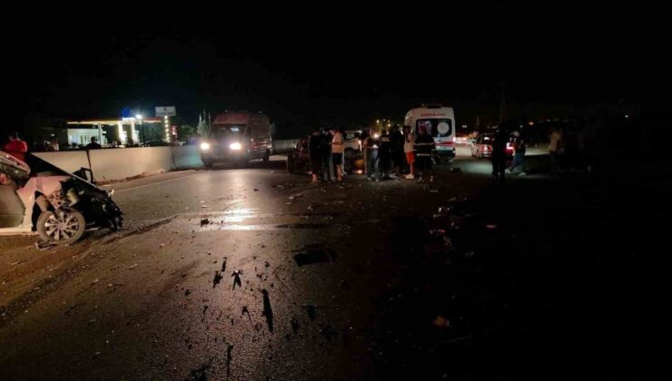 Hatay’da traktör-otomobil çarpıştı: 3 yaralı